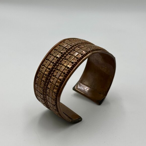 Copper Cuff Bracelet Embossed Heart Pattern Textured Wide Band Boho 7.5" - Picture 3 of 9